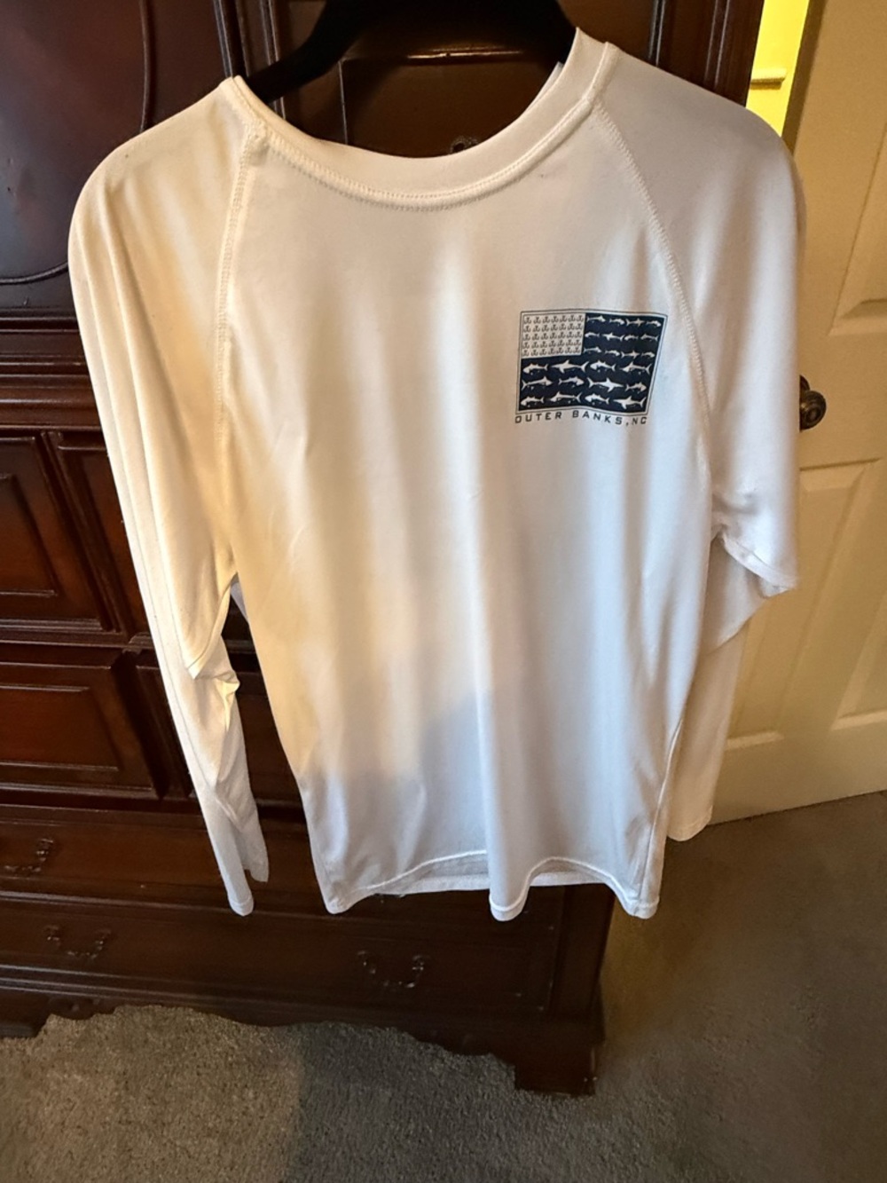 Outer Banks White Long Sleeve Performance Tee Size Small